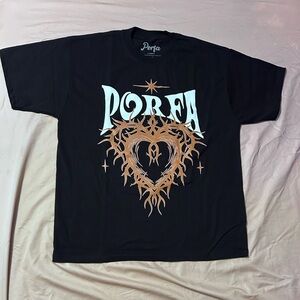 PORFA Large - Black Graphic T-Shirt with Heart Design
